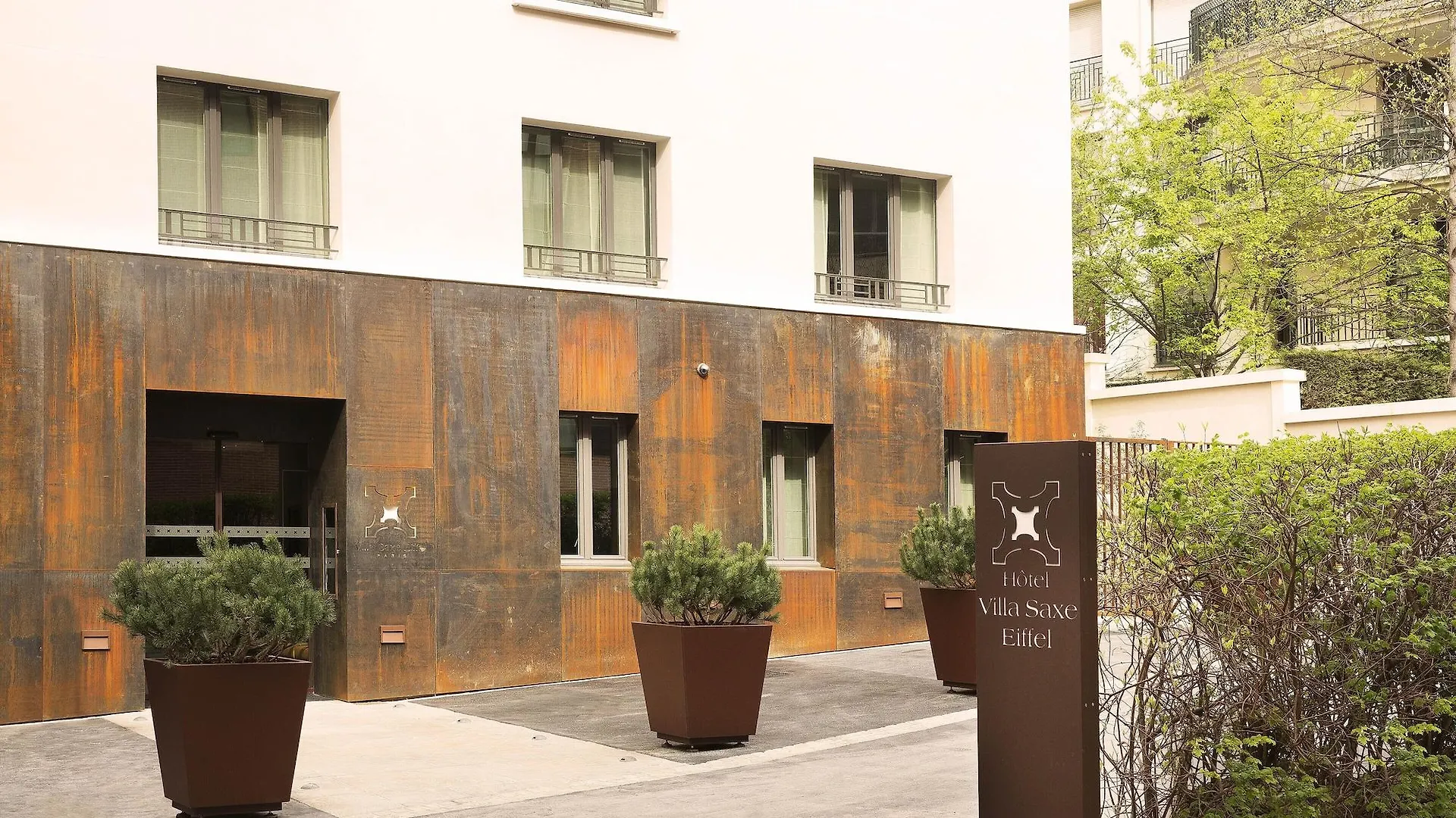 Saxe Eiffel Hotel Paris
