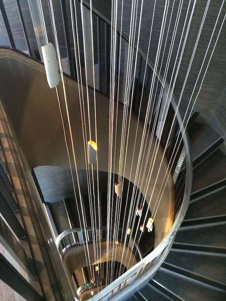 Saxe Eiffel Hotel 4*